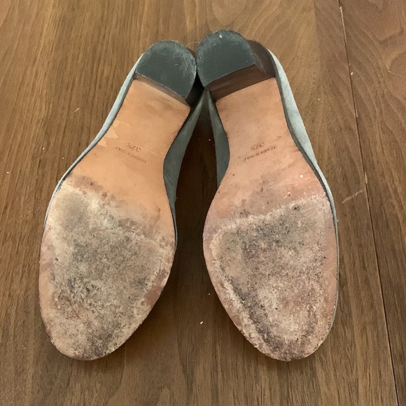 Pretty Gray Suede, Plenty by Tracey Reese Chunky Heels! - Picture 7 of 8